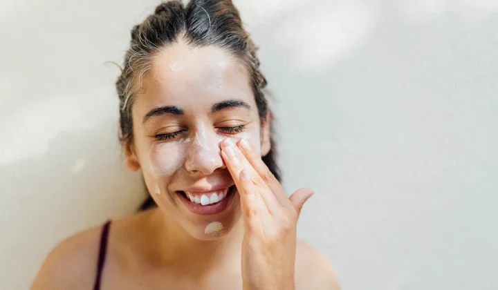 Dermatologe warnt vor TikTok-Hautpflege-Trends