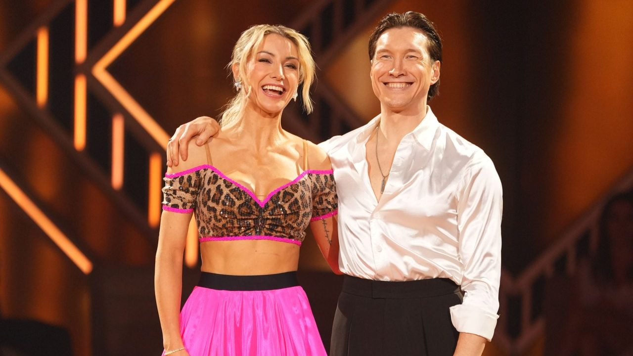 Standing Ovations für Anna-Carina Woitschack bei „Let’s Dance“ – Jury ist begeistert