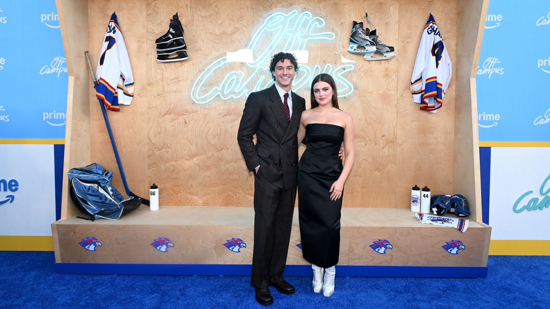 Belmont Cameli und Ella Bright bei der Premiere von "Off Campus