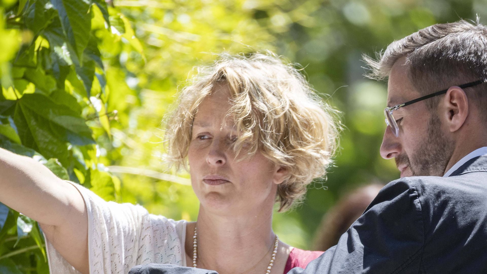 Lara Joy Körner bei der Beerdigung ihres Sohnes Remo Aimé Pollert auf dem Friedhof Bogenhausen in München