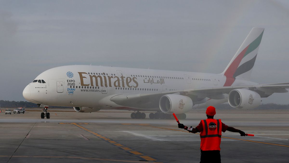 Airbus A380: Risse in Flügeln führen zu Flugverboten bei Emirates und Qantas