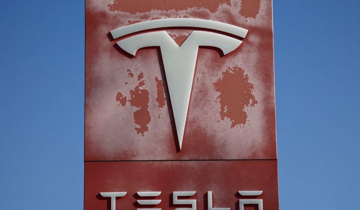 US-Behörde untersucht tödlichen Tesla-Unfall – Fahrassistenzsystem im Fokus