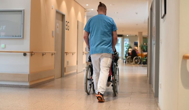 Geplante Pflegereform: Höhere Belastung für Gutverdiener, weniger Zuschüsse für Pflegebedürftige
