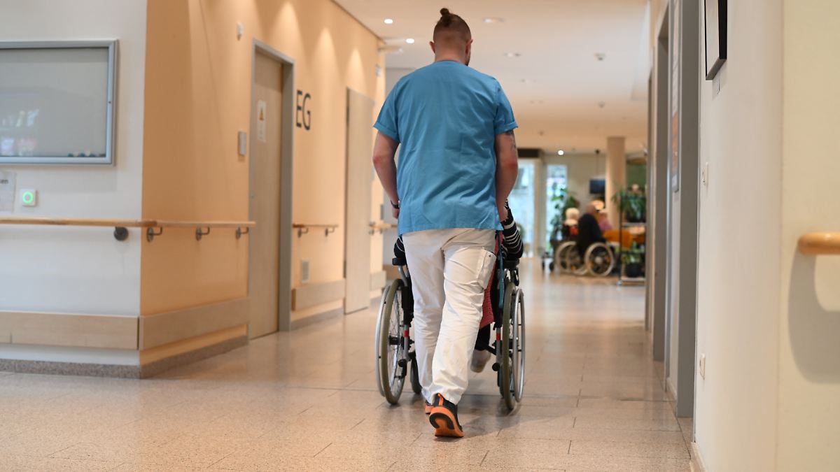 Geplante Pflegereform: Höhere Belastung für Gutverdiener, weniger Zuschüsse für Pflegebedürftige