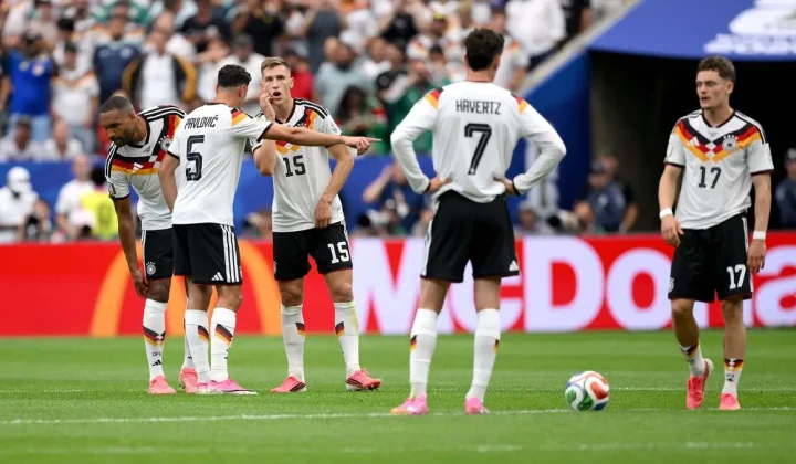 Adidas hat Lieferschwierigkeiten bei Trikots: Der Buchstabe „V“ ist knapp