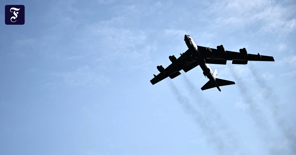 B-52-Bomber stürzt in Kalifornien ab – Acht Tote bei Testflug