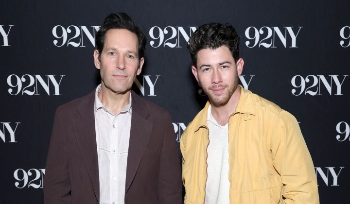 Nick Jonas: Ein signiertes Paul Rudd-Poster als ultimatives Fan-Geschenk