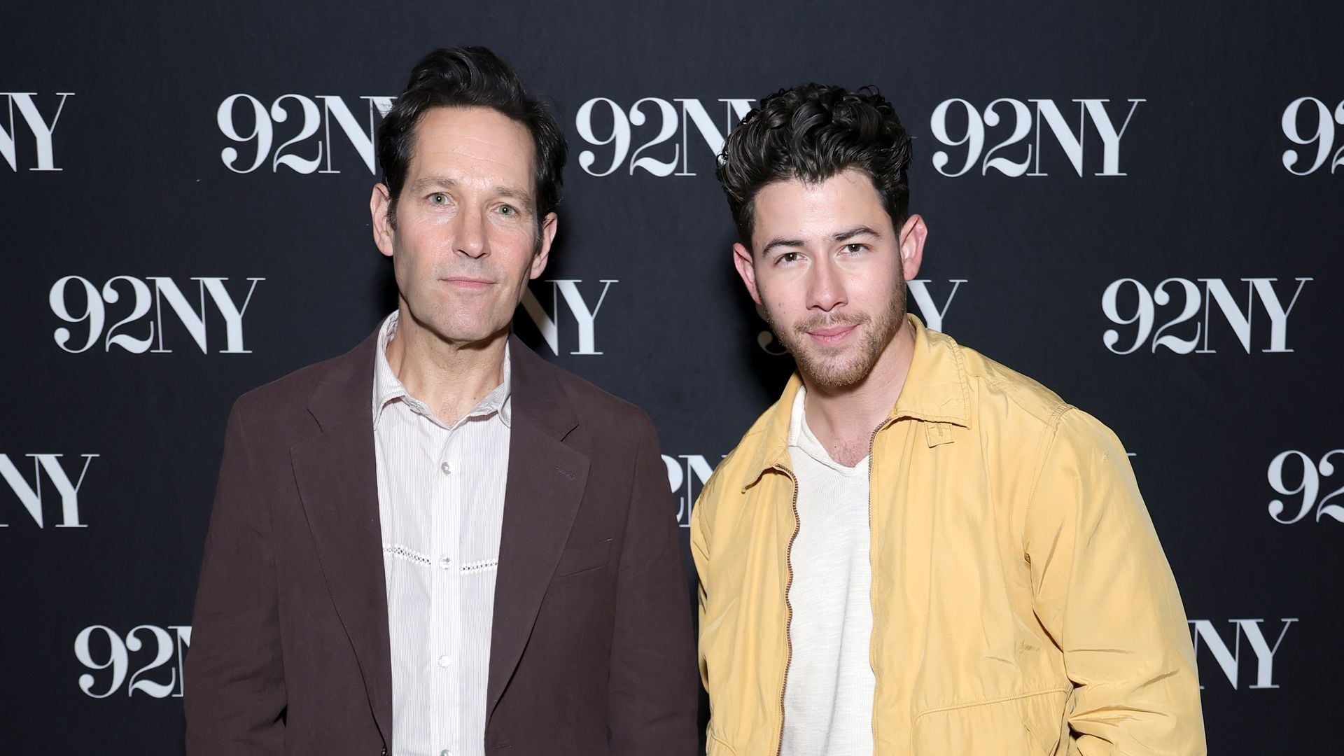 Nick Jonas und Paul Rudd am Set des Films