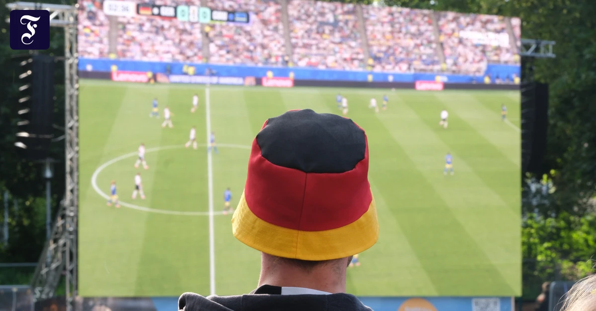Kolumnist Andreas Merkel im Kampf gegen die WM-Sicht: Ein „Blind Date“ mit dem Fußball
