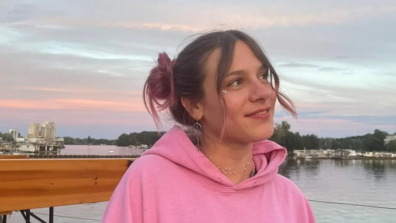 Lilli und Jessica aus „Realitystar Academy“ ziehen ins „Forsthaus Rampensau
