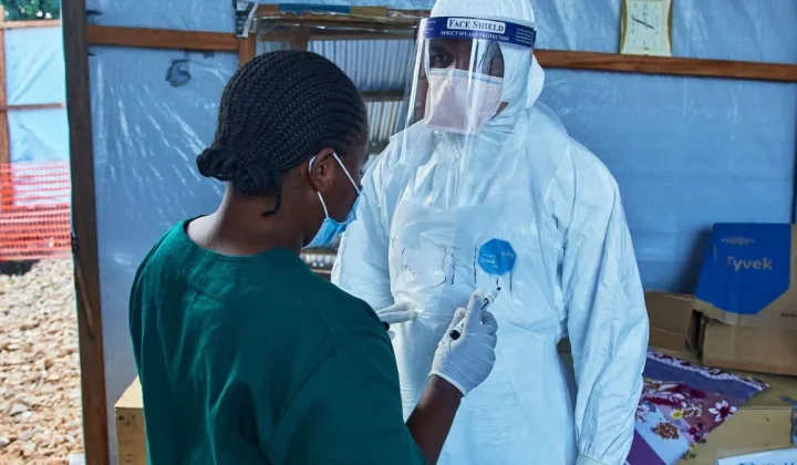 Ebola-Ausbruch im Kongo: Mehr als 500 Tote, aber auch Hoffnung auf neue Therapien