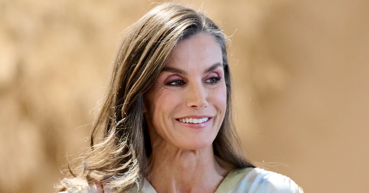 Königin Letizia begeistert mit Sale-Kleid – Look kostet nur 135 Euro