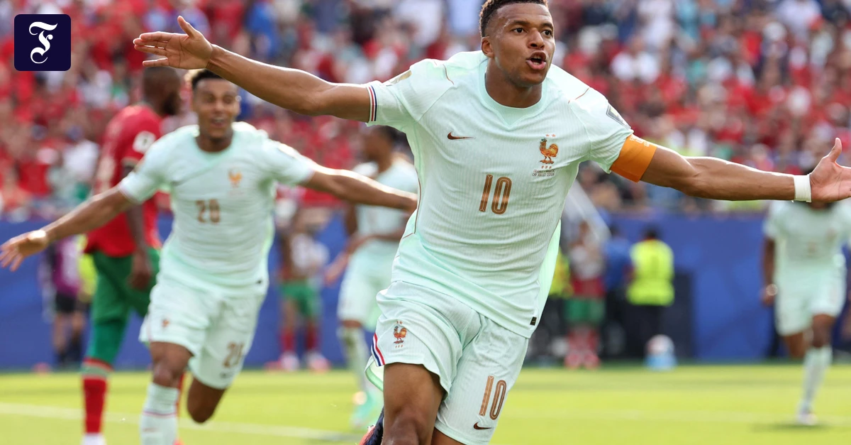 Frankreich stürmt ins WM-Halbfinale: Mbappé und Dembélé brechen Marokkos Abwehr