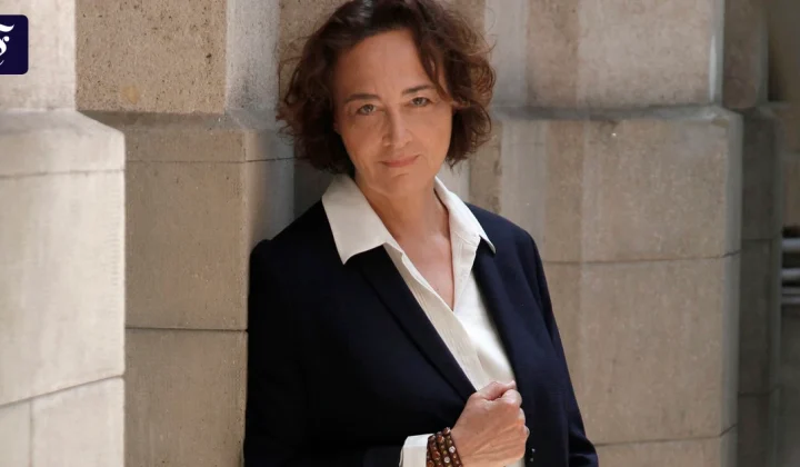 Nathalie Stutzmann dirigiert „Rienzi“: Bayreuths 150. Festspiele feiern eine umstrittene Premiere