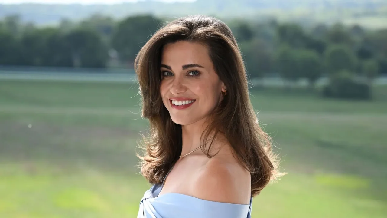 Genevieve Chenneour spricht offen über prägende Urlaubsromanze