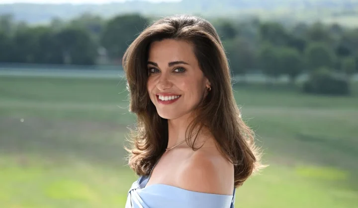 Genevieve Chenneour spricht offen über prägende Urlaubsromanze