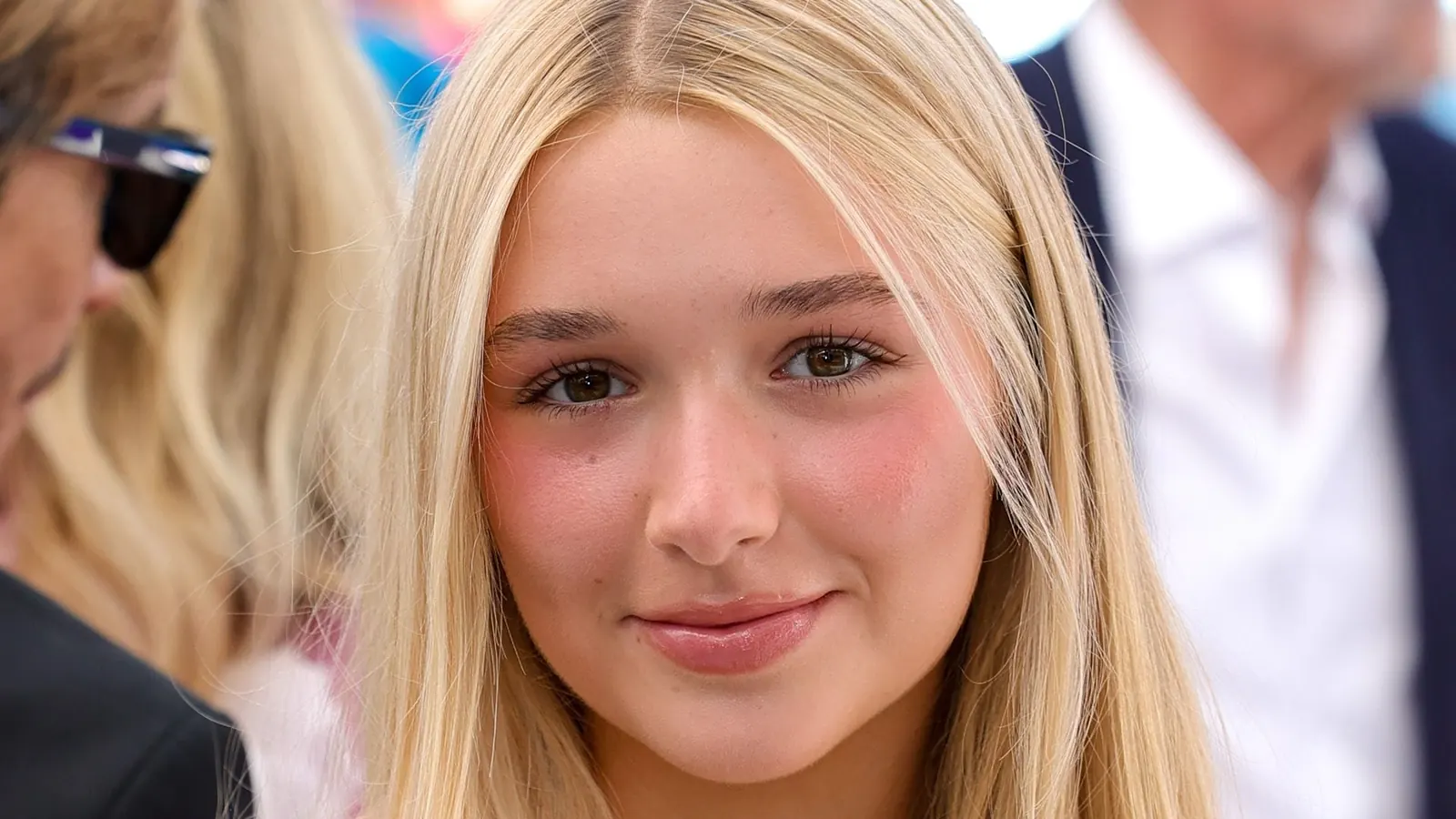 Harper Beckham und Nicola Peltz-Beckham bei einem öffentlichen Anlass