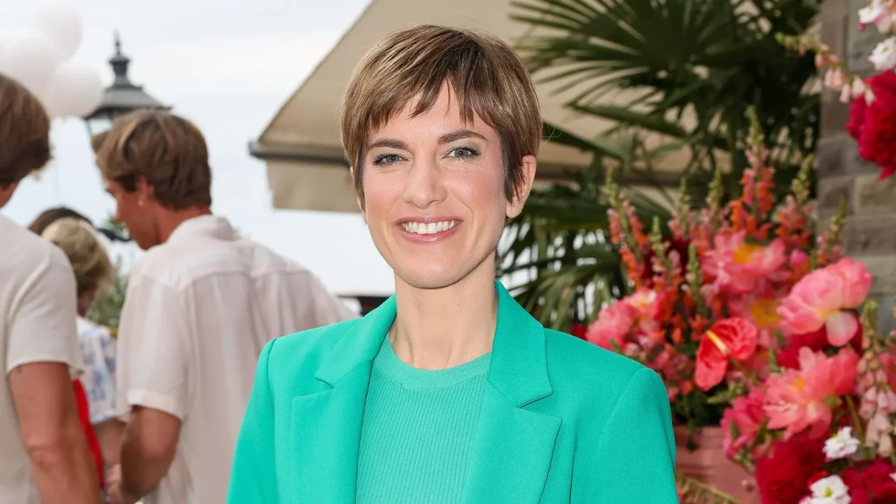 GZSZ-Star Isabell Horn spricht offen über Wochenbettdepression – „Ich war total unfähig“