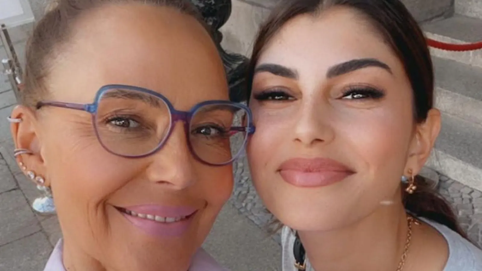 Natascha Ochsenknecht und Yeliz Koc nebeneinander