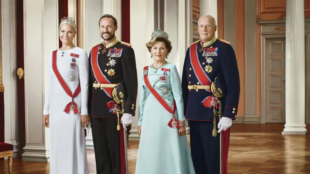Norwegens König Harald V. erneut in Klinik – Kronprinz Haakon übernimmt Regentschaft