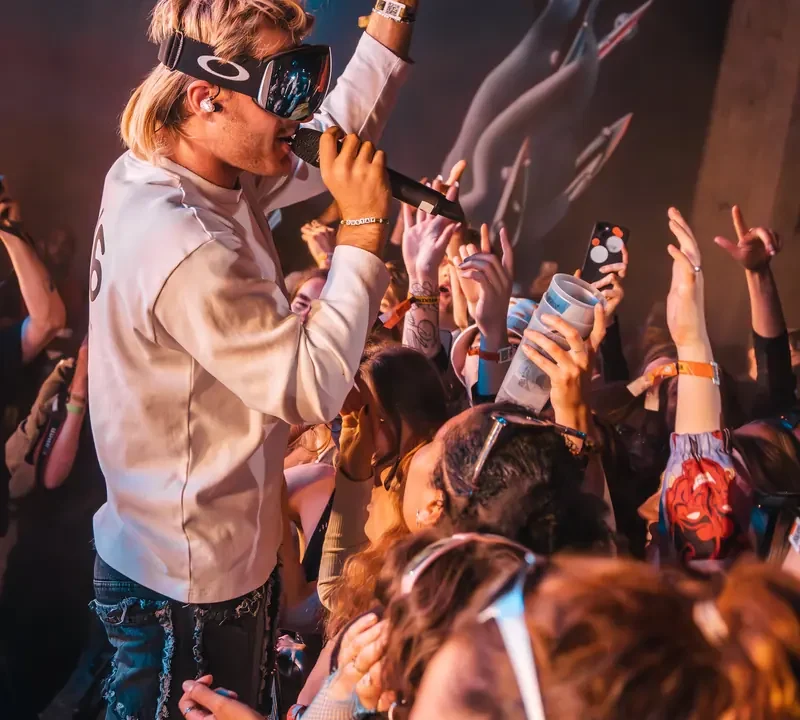 Ski Aggu über politische Statements auf Festivals: „Absolut cool, wenn Künstler Haltung zeigen“